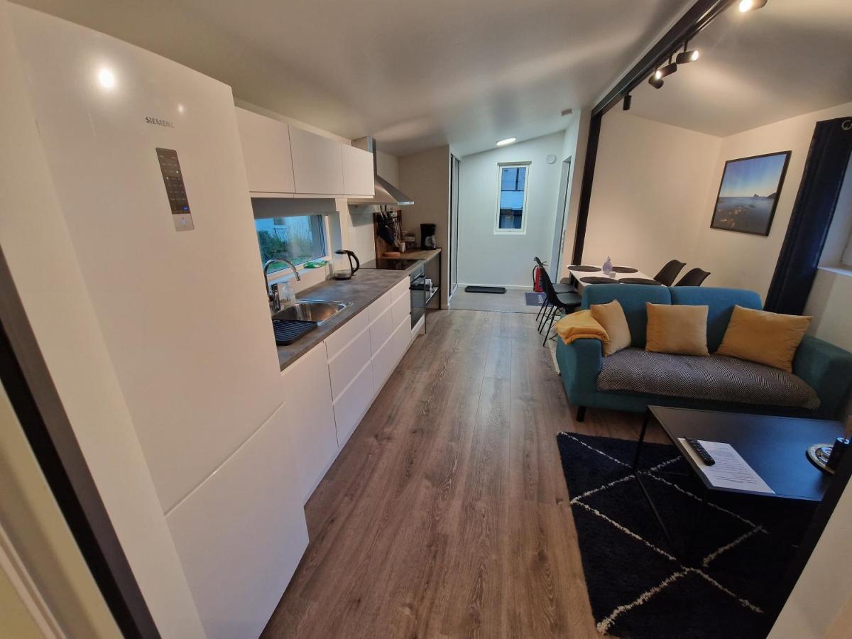 Northern Living 1 Room With Shared Bathroom Tromsø Eksteriør billede